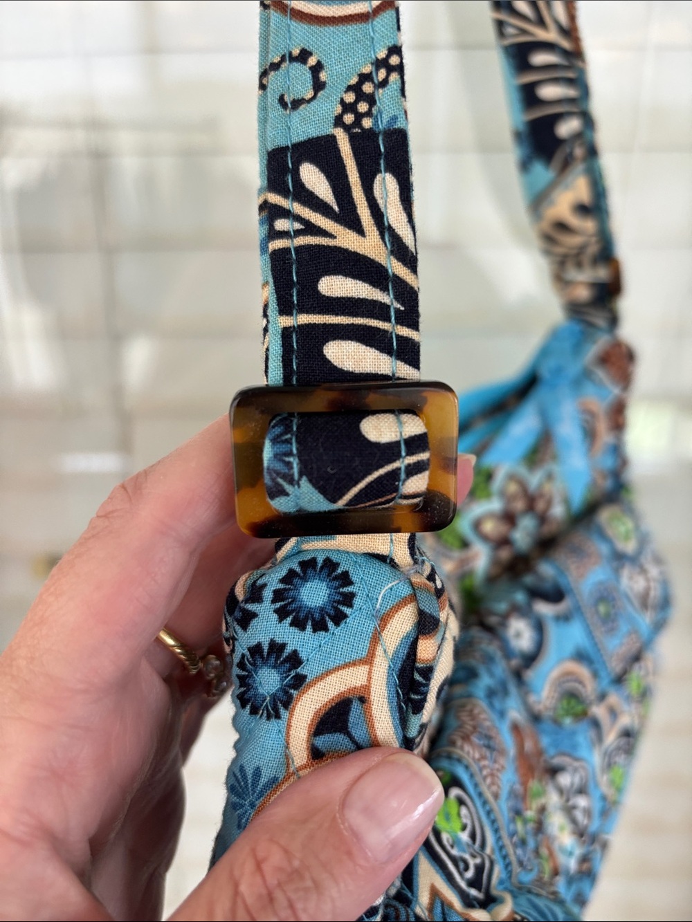 Vera bradley Libby in Bali blue NWT - Picture 5 of 6